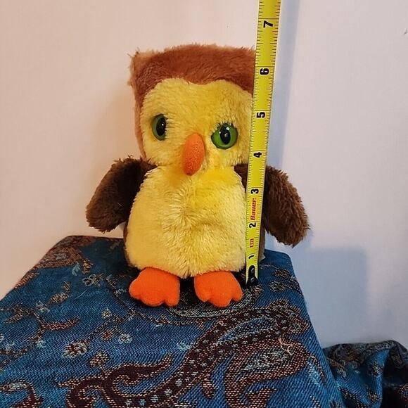 Wallace Berrie & Co 1979 Owl Plush Stuffed Animal Stuffed With Shredded Nutshell - Picture 7 of 10